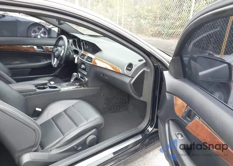 2012 Mercedes-Benz C 350 Sport from USA, damaged, VIN WDDGJ5HB5CF738009